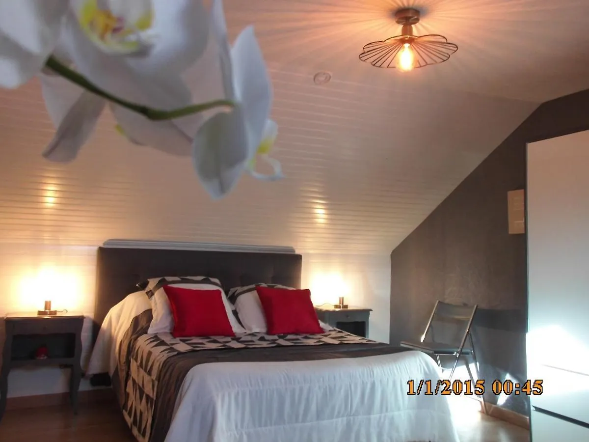 Bed & Breakfast La Vieux Ville Tregomeur